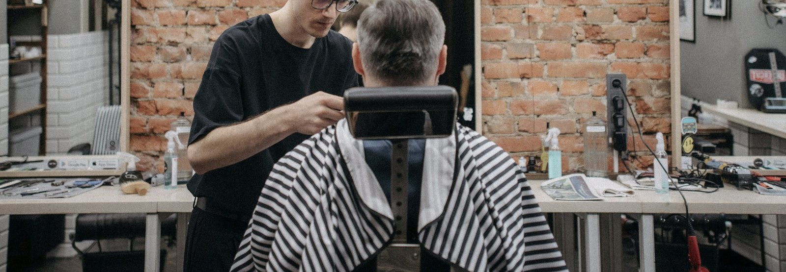 Professional men's haircut and grooming service at Fleur Roz in Sharjah